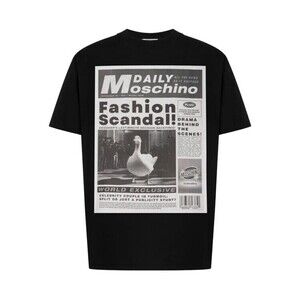 Moschino Classic White T-Shirt With Design - NWT